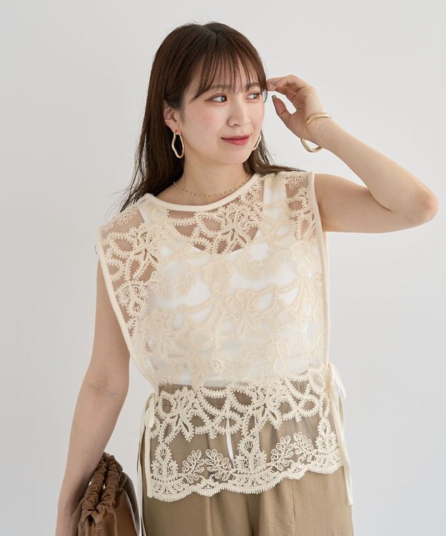 Green Parks ・ＥＬＥＮＣＡＲＥ　ＤＵＥ　２ｗａｙレースベスト Off White