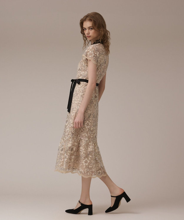 GRACE CONTINENTAL チュールフラワー刺繍ワンピース ベージュ