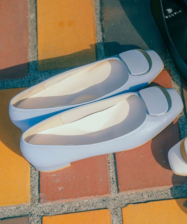 REGAL FOOT COMMUNITY 【ビューフィット】A80W 晴雨兼用バックルフラットパンプス ブルー系