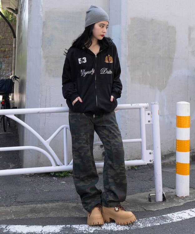 WEGO 【ユニセックスITEM/MLサイズ展開】ナンバリングカットZIPパーカー ブラック