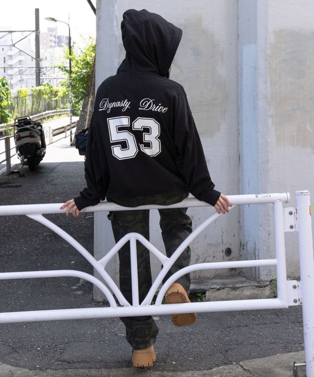 WEGO 【ユニセックスITEM/MLサイズ展開】ナンバリングカットZIPパーカー ブラック