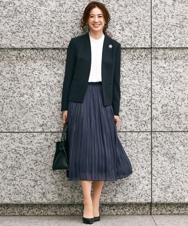 23区 S 【吸水速乾/UVケア/防シワ性】バックサテンアムンゼン スタンドフリル ブラウス ホワイト系