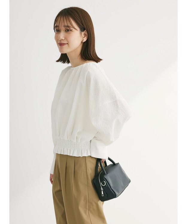 Green Parks 裾シャーリングブラウス Off White