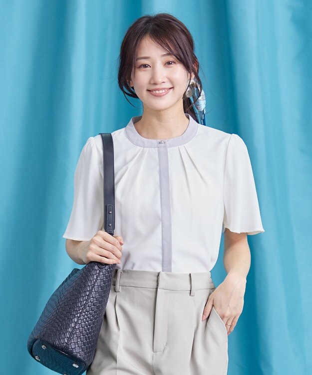 Tiaclasse 【新色追加・洗える】フロントタック配色ブラウス オフ×グレー