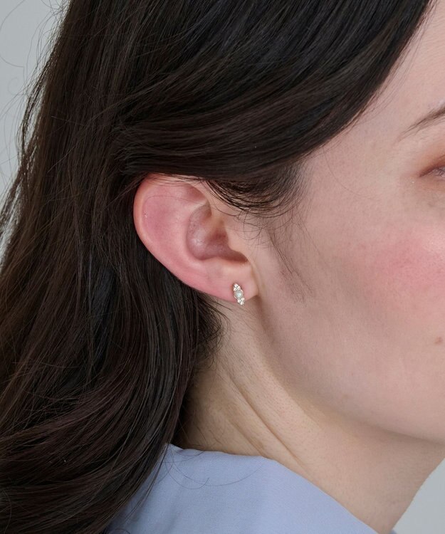 Phoebe 〈痛くないシリーズ/金属アレルギー対応〉クイーンパールビジューライトフィットイヤリング/ニッケルフリー ホワイト