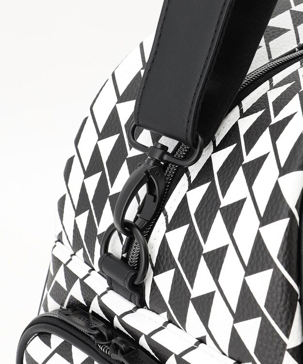 23区GOLF 【UNISEX】フラッグ総柄ボストンバッグ　シューズ収納付きの大容量　ショルダー持ちも可能 ブラック系5