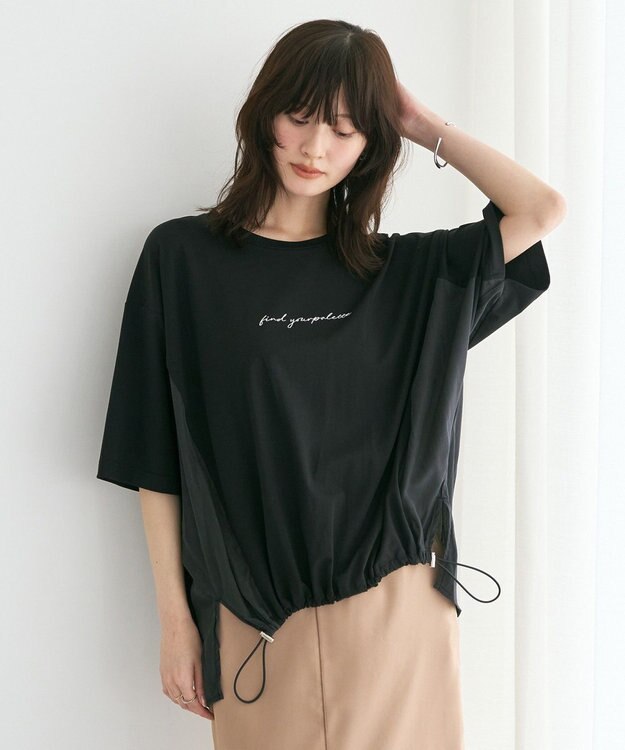 YECCA VECCA 裾ドロストデザインロゴTee Black