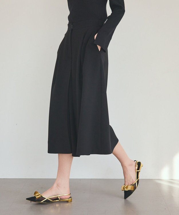 GRACE CONTINENTAL トリアセタックキュロット ブラック