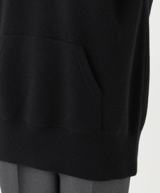 23区 【R(アール)】ウールカシミヤ ニットパーカー ブラック系