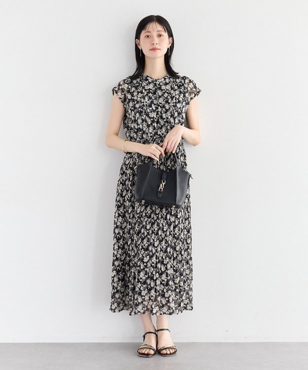 YECCA VECCA 花柄プリーツワンピース Black