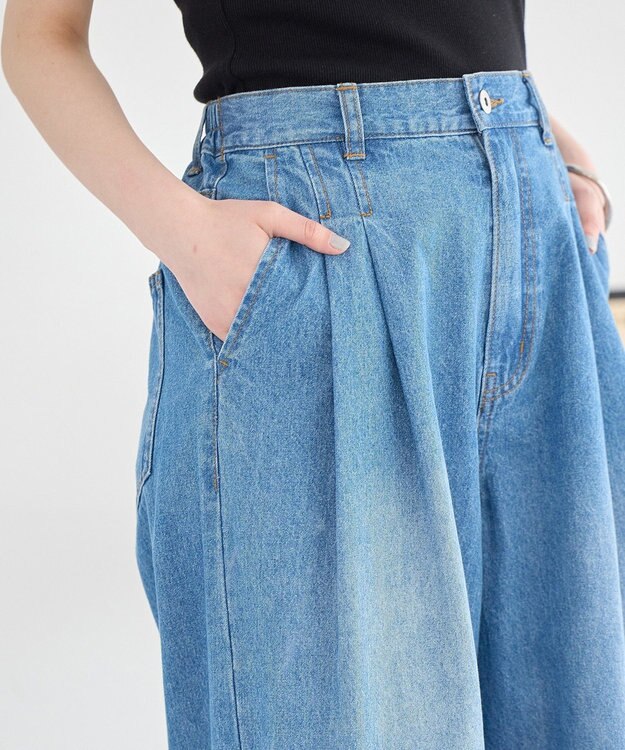 earth music&ecology イージータックワイドデニム Light Indigo