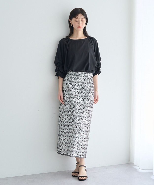 YECCA VECCA フラワーレースロングナロースカート Off White