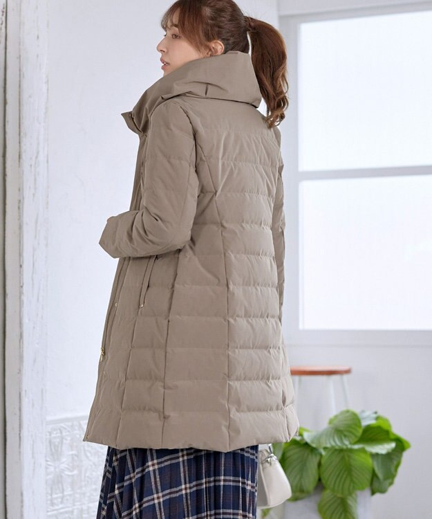 Tiaclasse ミドル丈ダウンコート モカ