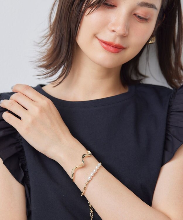 組曲 【2SET】メタルバングル パールセットブレスレット ゴールド系