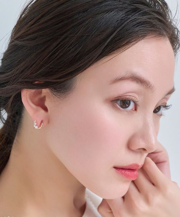 Phoebe 【痛くないシリーズ】ミルキーウェイパールフロートライトフィットイヤリング　シャンパンゴールド シャンパンゴールド