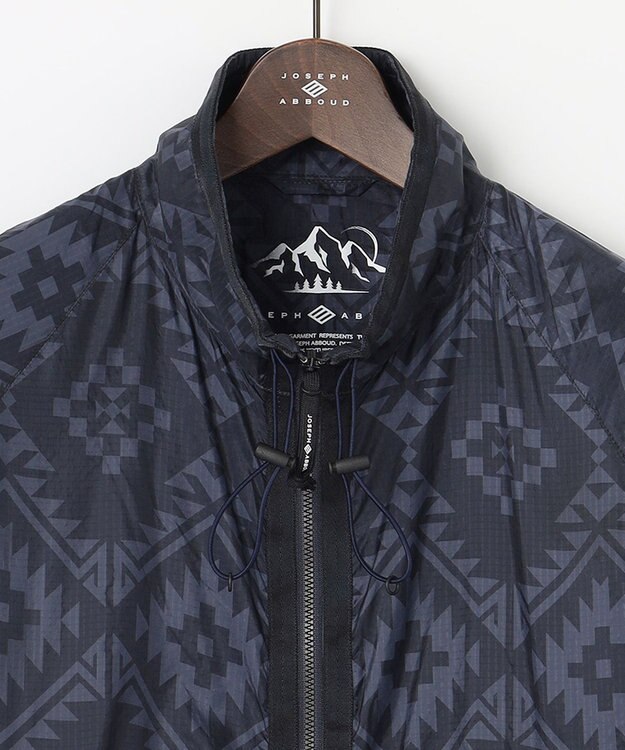 JOSEPH ABBOUD MOUNTAIN 【UNISEX】ポケッタブル ネイティブモチーフリップブルゾン ネイビー系7