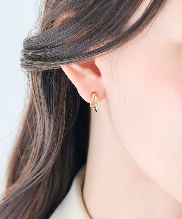 Phoebe 〈アレルギー対応〉シャイニーダブルフープセラミックピアス　ゴールド ゴールド