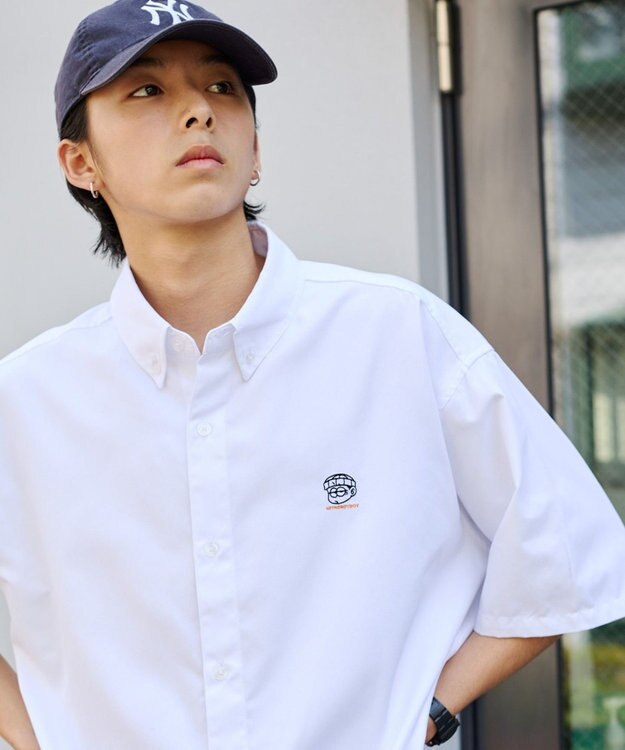 WEGO 【ユニセックス着用ITEM/MLサイズ展開】オックスフォードワンポイントシャツ（SS） ホワイト