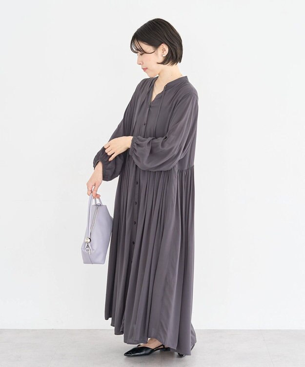 Green Parks スキッパーギャザーワンピース Charcoal Gray