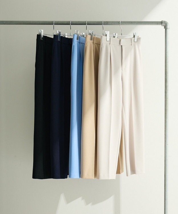 Green Parks Ｏ．きれいシルエットテーパードパンツ Ecru