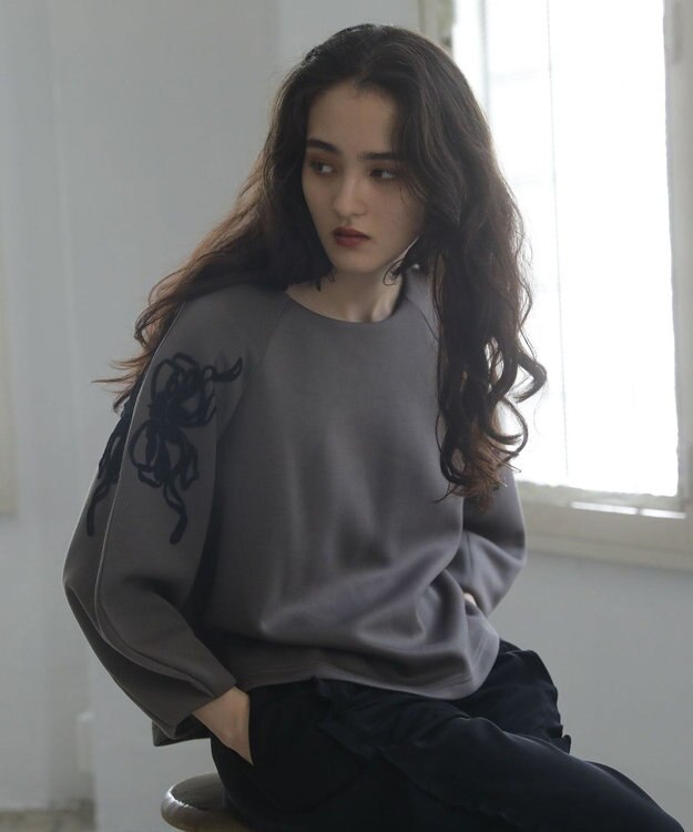 Green Parks ■ＥＳＣＡＲ　リボンコード刺繍プルオーバー Charcoal Gray