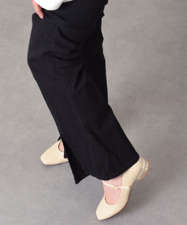 Bridget Birkin 【PARADIS COULEUR】スクエアトウビジューレーンパンプス ベージュエナメル