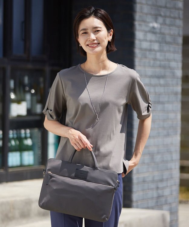 J.PRESS LADIES 【WEB限定・PC収納可・2way】ナイロン ショルダー付き PCケース グレー系