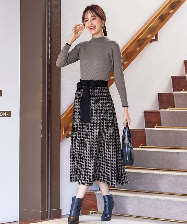 Tiaclasse 【洗える】千鳥柄ニットプリーツワンピース モカ