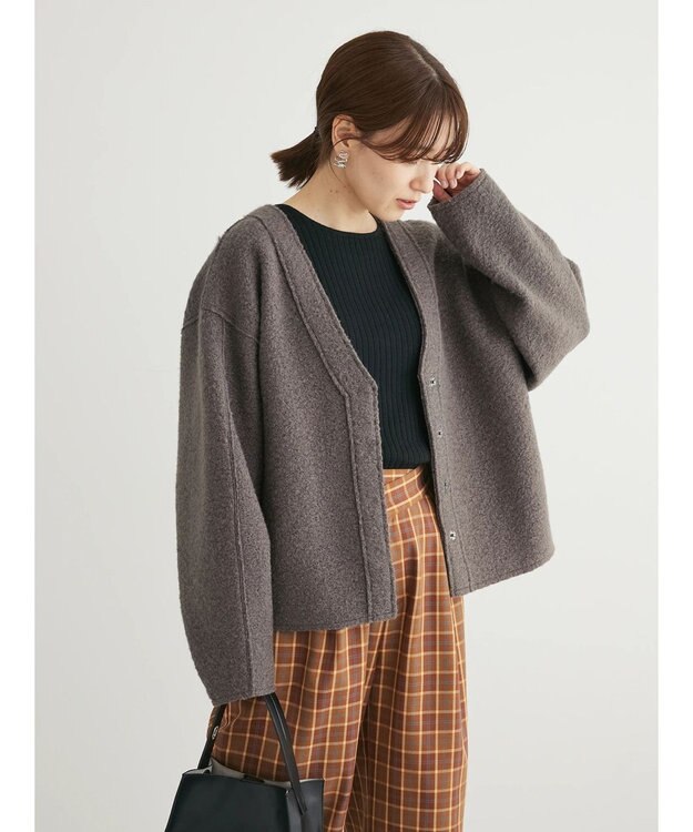 Green Parks ・ＥＬＥＮＣＡＲＥ　ＤＵＥ　ブークレＶネックカーデ Charcoal Gray