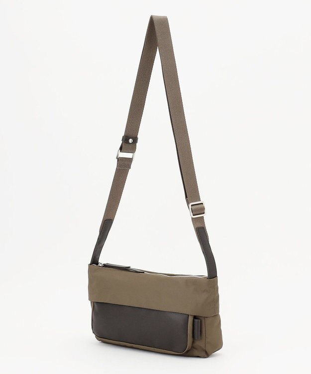 Y'SACCS リサイクルナイロン×カウレザー ラップミニショルダー カーキ