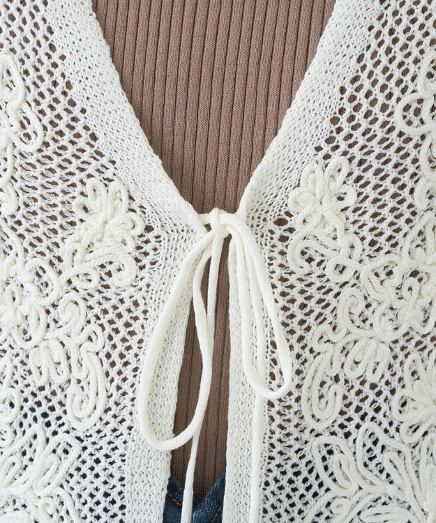 earth music&ecology フラワー刺繍メッシュベスト Off White