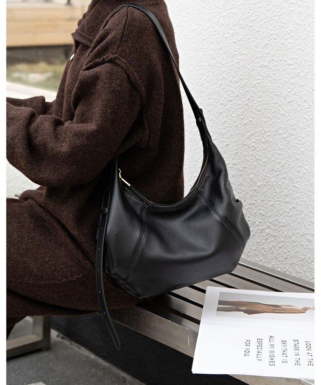 style code 【ペットボトル収納可能】[Lyrss/リルス] 牛革 ショルダーバッグ ブラック