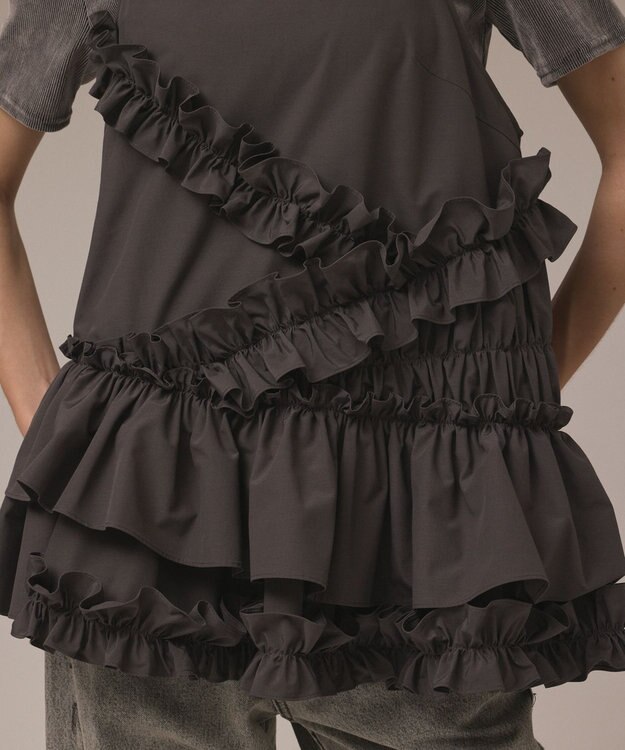 GRACE CONTINENTAL フリルキャミソール グレー