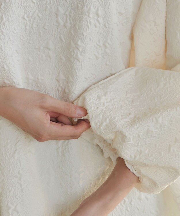 Tiaclasse 【洗える】ふくれジャガードバルーンスリーブチュニックブラウス アイボリー