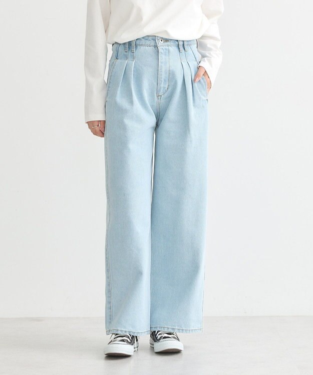 earth music&ecology ダブルタックワイドデニムパンツ Light Indigo