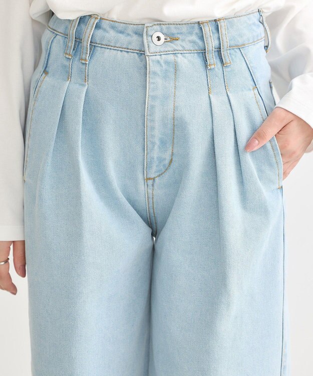 earth music&ecology ダブルタックワイドデニムパンツ Light Indigo