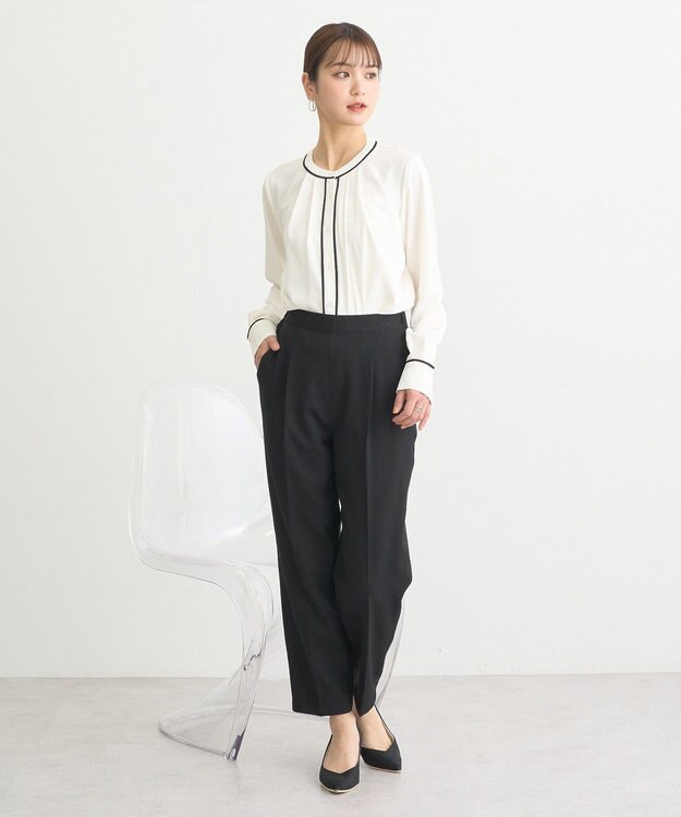 earth music&ecology バイカラータックブラウス Off White