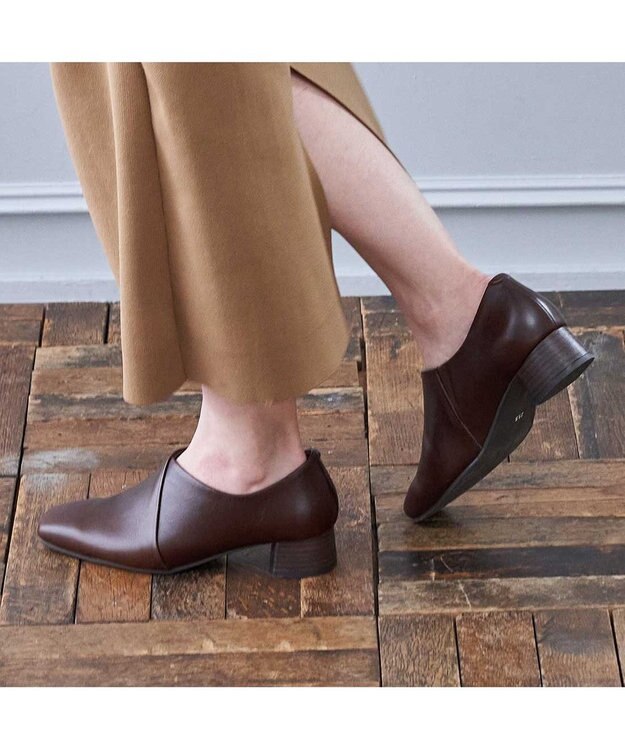 ing <ing>【WEB限定】【サスティナブルシリーズ】甲深デザインパンプス ダークブラウン