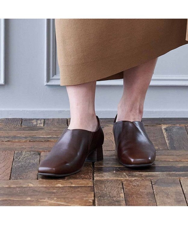 ing <ing>【WEB限定】【サスティナブルシリーズ】甲深デザインパンプス ダークブラウン