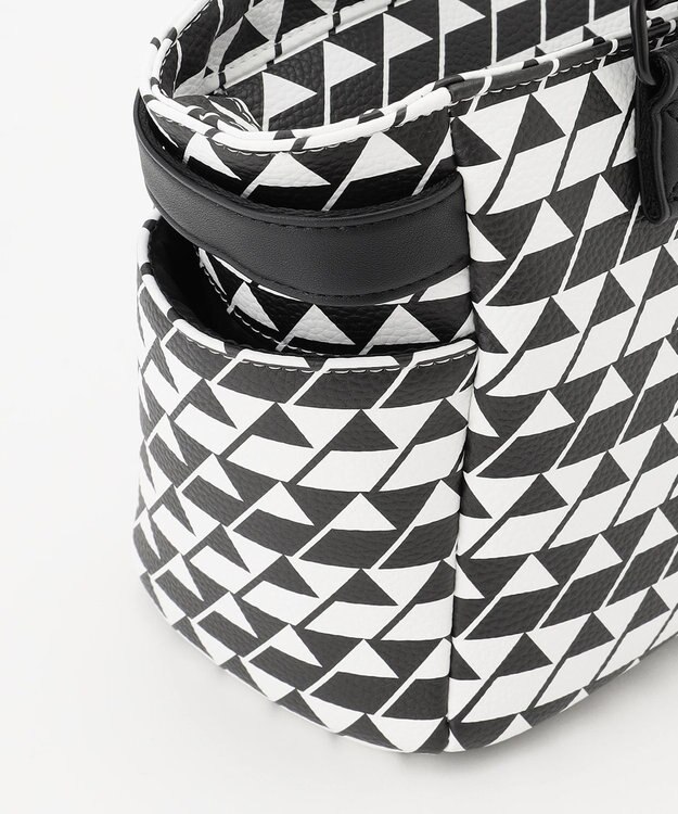 23区GOLF 【UNISEX】フラッグ総柄カートバッグ ブラック系5