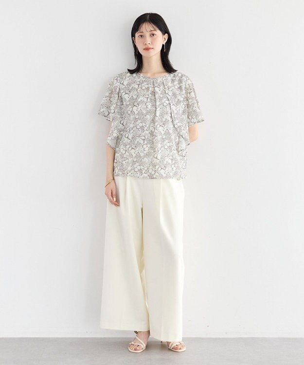 YECCA VECCA ラインフルーツ柄ラッフルブラウス Beige