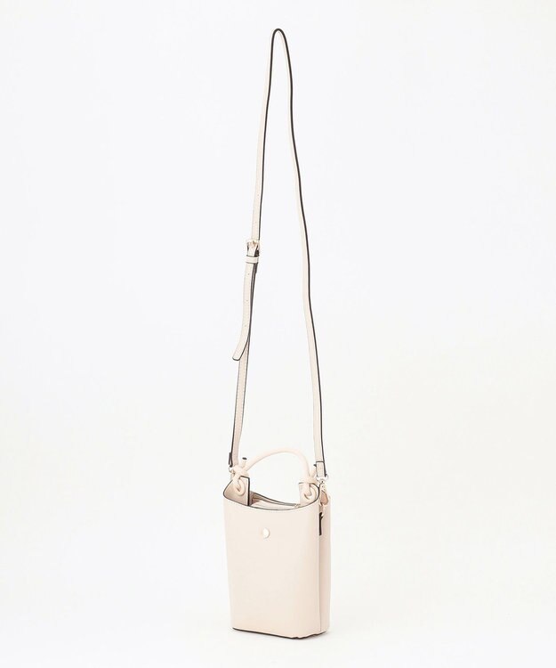 LA BAGAGERIE 【maison vert】 【多収納】ノットデザインポシェット アイボリー