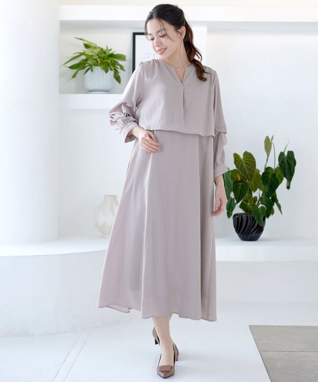 Tiaclasse つまみタック袖ワンピース グレージュ