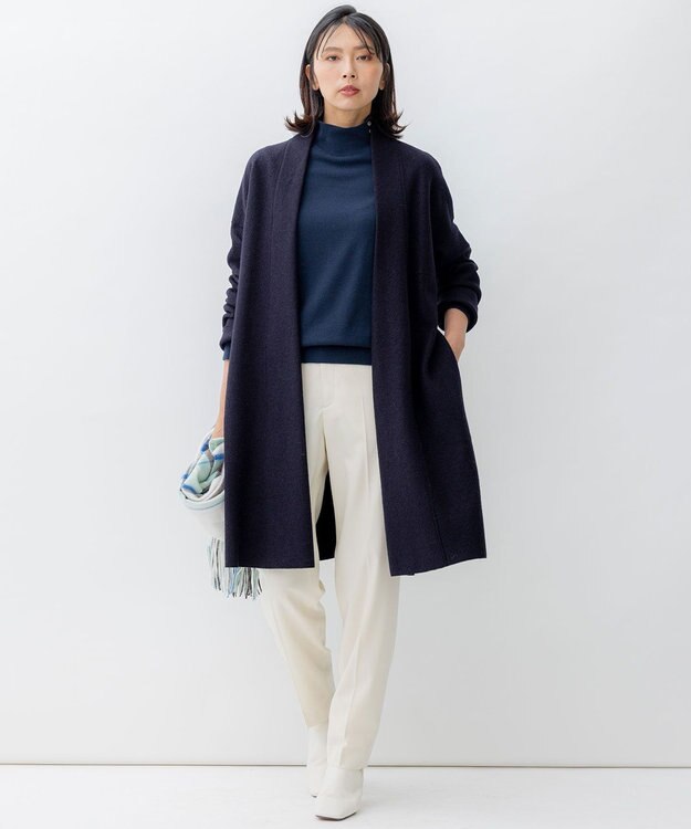 23区 クリアウールサキソニー テーパードパンツ アイボリー系