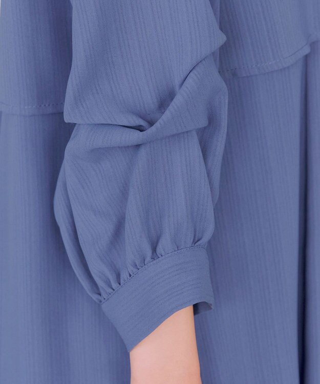 Tiaclasse つまみタック袖ワンピース ブルー