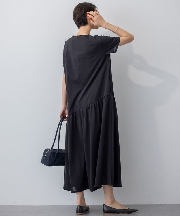 23区 L 【Oggi8月号掲載/接触冷感/洗える】ツイストコットンプレーティング ティアードワンピース ブラック系