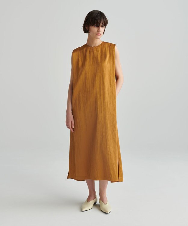 NAVE 【ReNAVE　洗える】グロスサテン ドレス キャメル系
