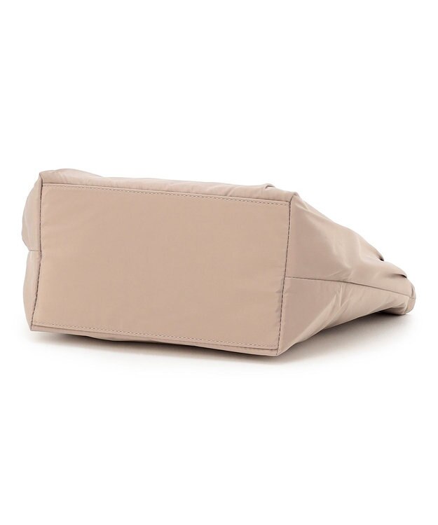 TOCCA TWISTY FORM BAG トートバッグ【WEB＆一部店舗限定】 ベージュ系