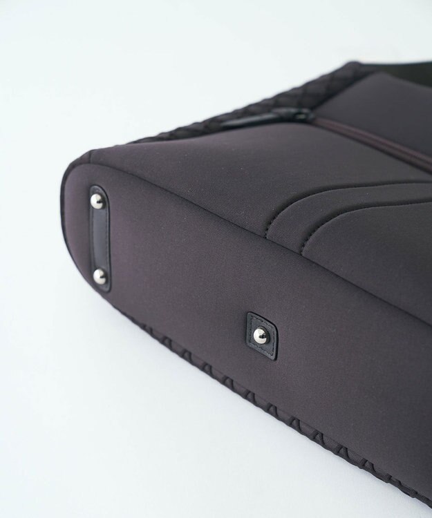 MIYABIYA LAQUOH【撥水加工】篭目柄エンボスボンディング スリム２WAYトート チョコ