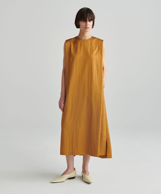 NAVE 【ReNAVE　洗える】グロスサテン ドレス キャメル系